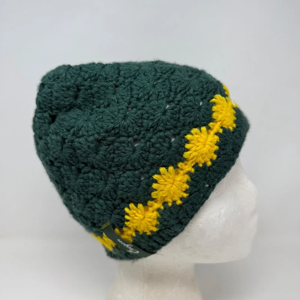 Nike Team Oregon Ducks‎ Crochet Beanie Green Yellow Floral Knit Hat F8RGP OSFM